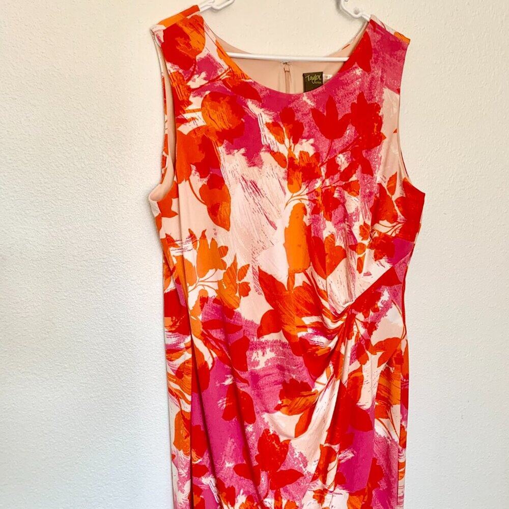Taylor Tropical Floral Sleeveless Dress - Picture 2 of 13